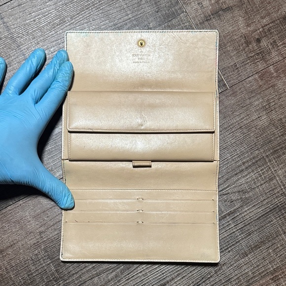 Louis Vuitton Black Vernis Monogram Wallet - Picture 5 of 16